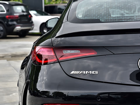 2026�� �Ŀ� AMG CLE 53 4MATIC+ ���ܳ�