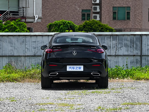 2026�� �Ŀ� GLC 300 4MATIC ����SUV
