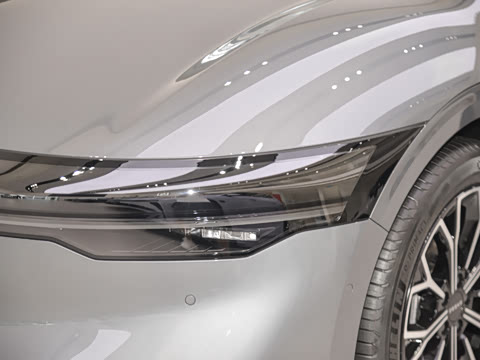 2025�� �����������Ǽݰ� 100kWh