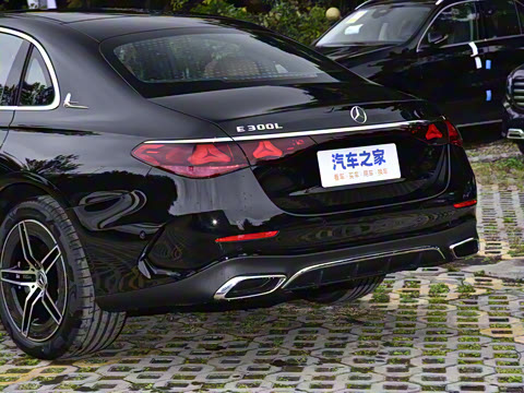 2026�� E 300 L �����˶���