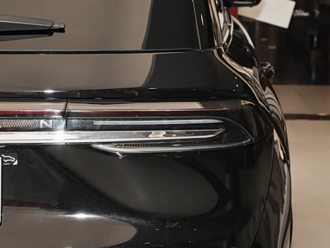 2025�� 2.0T ������ҫ��