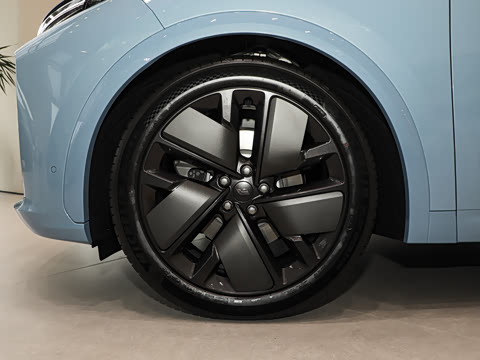 2025�� Pro ���ܻ��°�