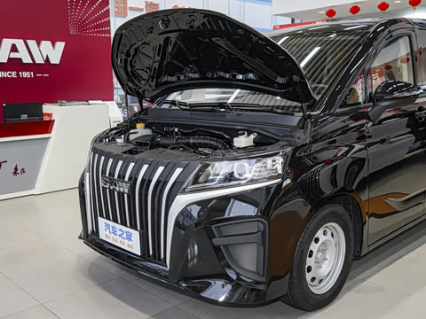 2026�� 2.0L �ֶ����ᾫӢ�� 7�� CNG