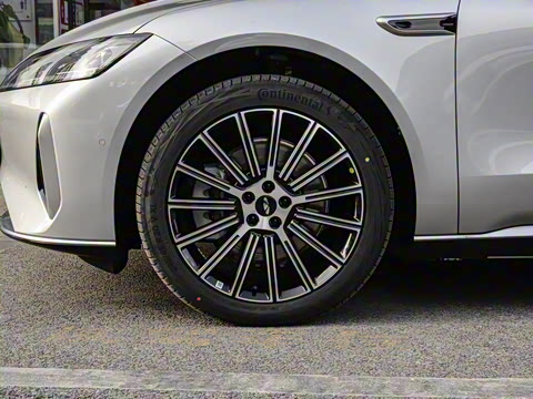 2025�� 260���������