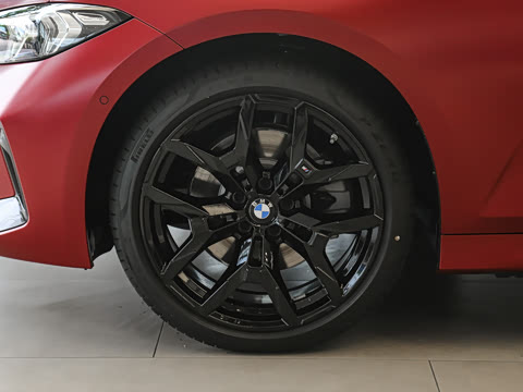 2026�� 330Li �����