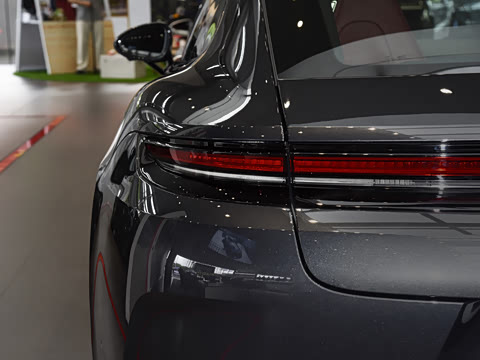 2026�� Panamera ������ 2.9T