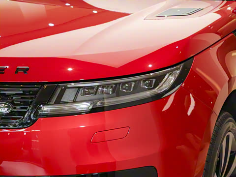 2025�� 400PS Dynamic HSE