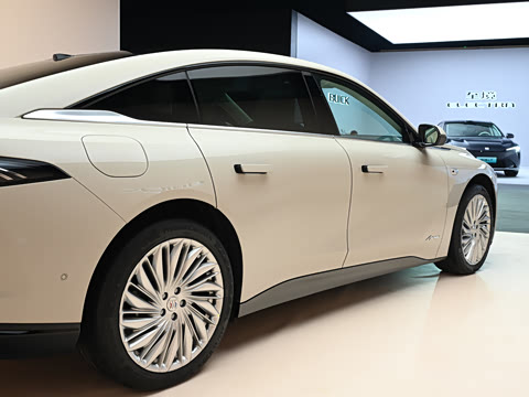 2025�� ��ά��