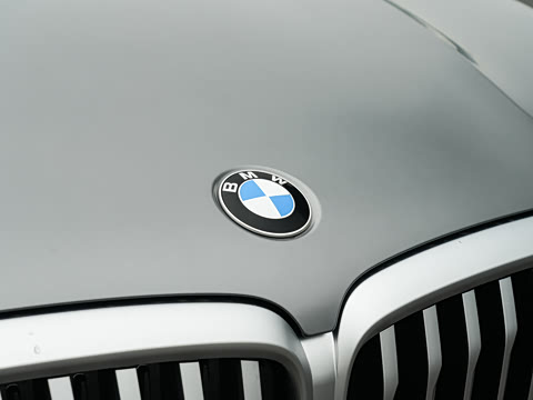 2025�� xDrive 30Li ������M�˶���ҹ��װ