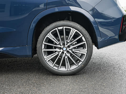 2025�� xDrive25Li M�˶���ҹ��װ