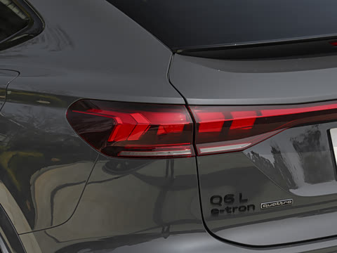 2026�� quattro Ǭ���Ǽݰ�