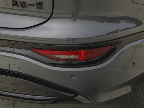 2026�� quattro Ǭ���Ǽݰ�