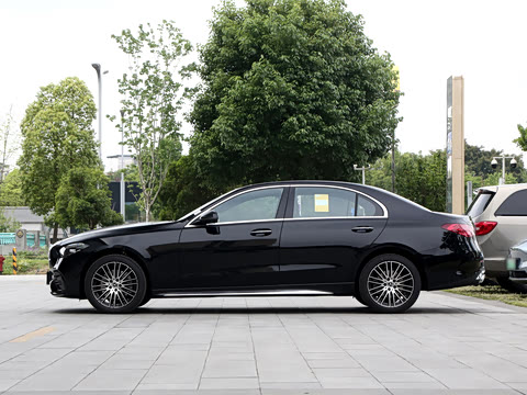 2026�� �Ŀ� C 260 L �˶���