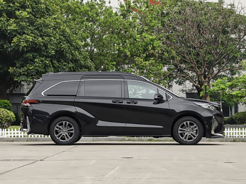 2026�� 2.5L ����׿��318��