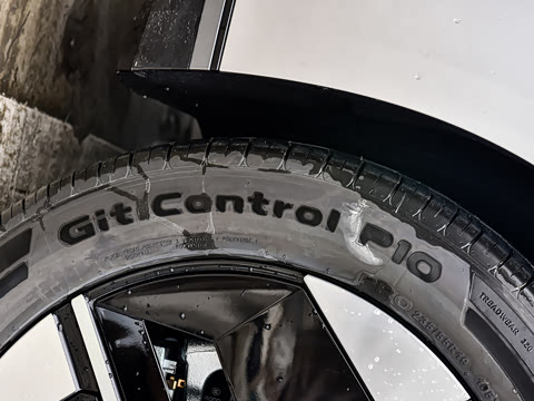 2026�� ���� 1550 Max �Ƽ���