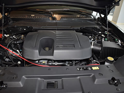 2026�� 110 3.0T P400 X-Dynamic HSE