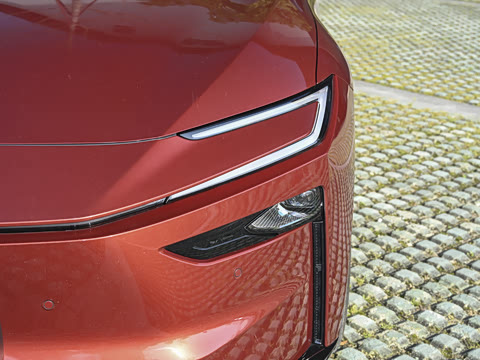 2026�� 710 Ultra�����״��