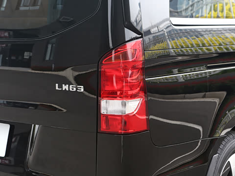 2026�� ����˹LW63