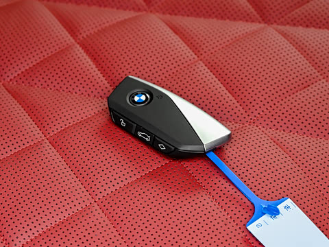 2026�� xDrive40i ������ M�˶���װ