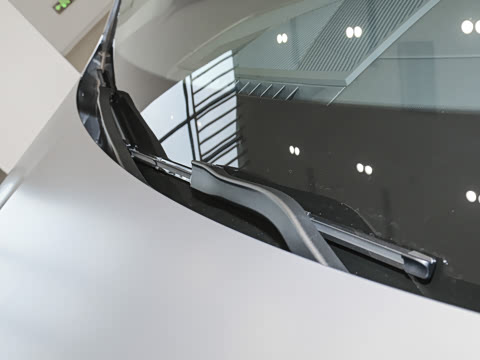 2026�� eDrive 40L M�˶���װ