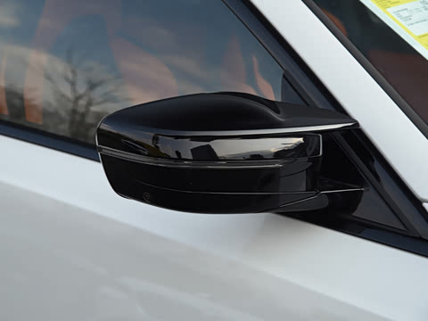 2026�� M3���а� M xDrive ������