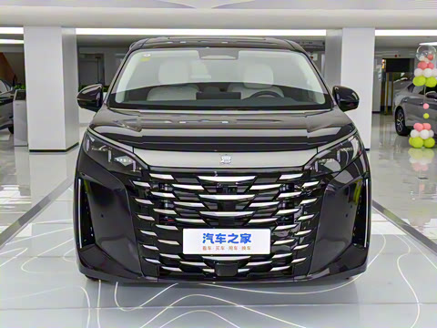 2026 DM-i 1.5T 218KM Խ