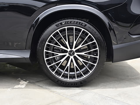 2026�� �Ŀ� AMG GLC 43 4MATIC