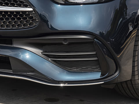 2026�� C 260 L �˶��ر��