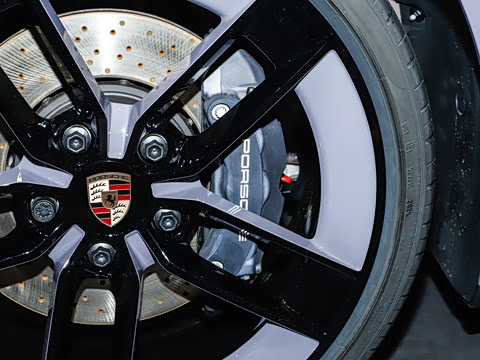 2026�� Carrera 3.0T