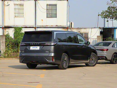 2025�� PHEV �������������