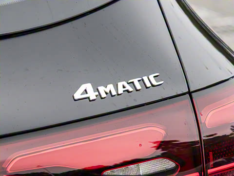 2026�� GLC 260 L 4MATIC ������