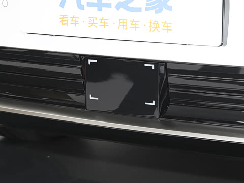 2025�� 825 Max��