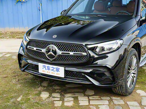 2026�� GLC 300 L 4MATIC ������ 5��