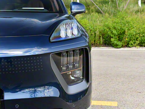 2025�� �Ŀ� 350 Max���������״��