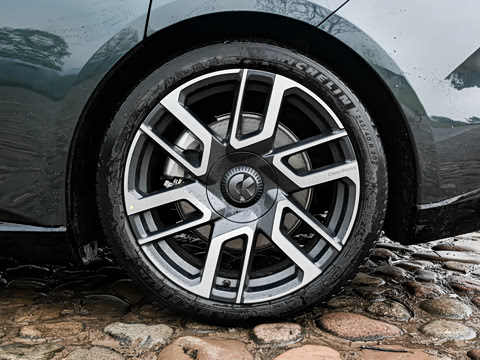 2026�� ��Ȼ�澳�� 100kWh Touring