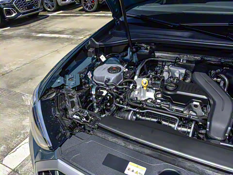 2025�� quattro 45�����ذ� 35TFSI ʱ�ж�����