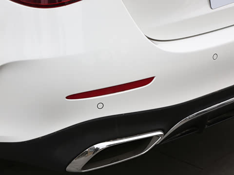 2026�� E 300 L �����˶���