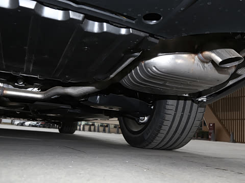 2026�� E 300 L �����˶���