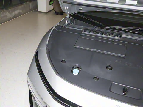 2026�� ���� 725 Max �콢��