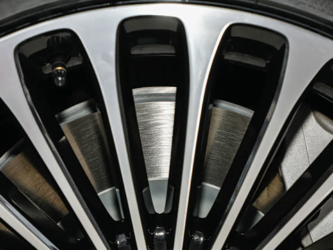 2025�� ���� Ultra�� 52kWh 6���棨896�߼����״