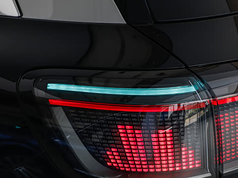 2025�� ���� Ultra�� 52kWh 6���棨896�߼����״