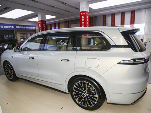 2025�� ����Ultra+����������