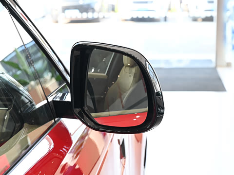 2025�� 400PS Dynamic SE