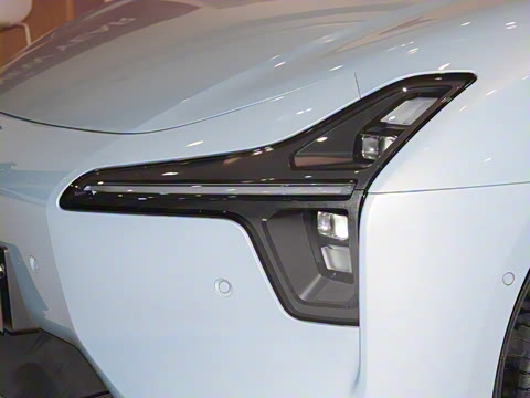 2025�� 620 �������� Plus