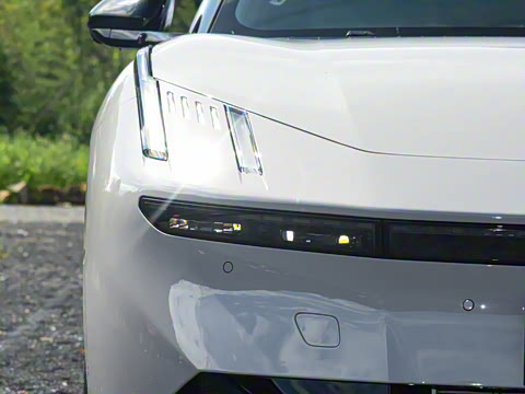 2025�� 240����Ultra