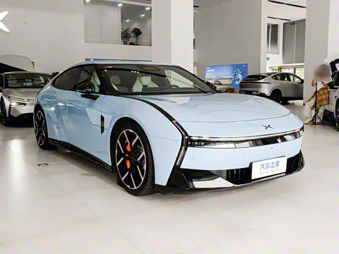 2025�� 702 ������ Ultra