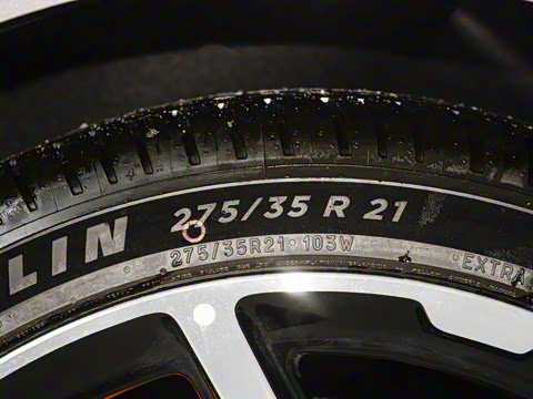 2025�� 702 ������ Ultra