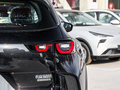 2026�� 2.0L ���а�