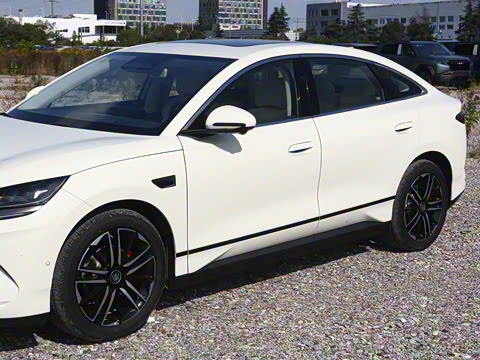 2025�� EV 545KM������