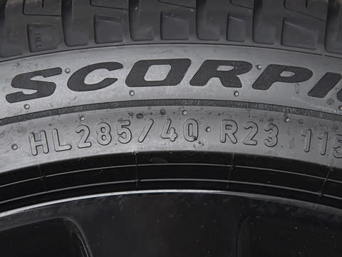 2026�� 400PS Dynamic SE